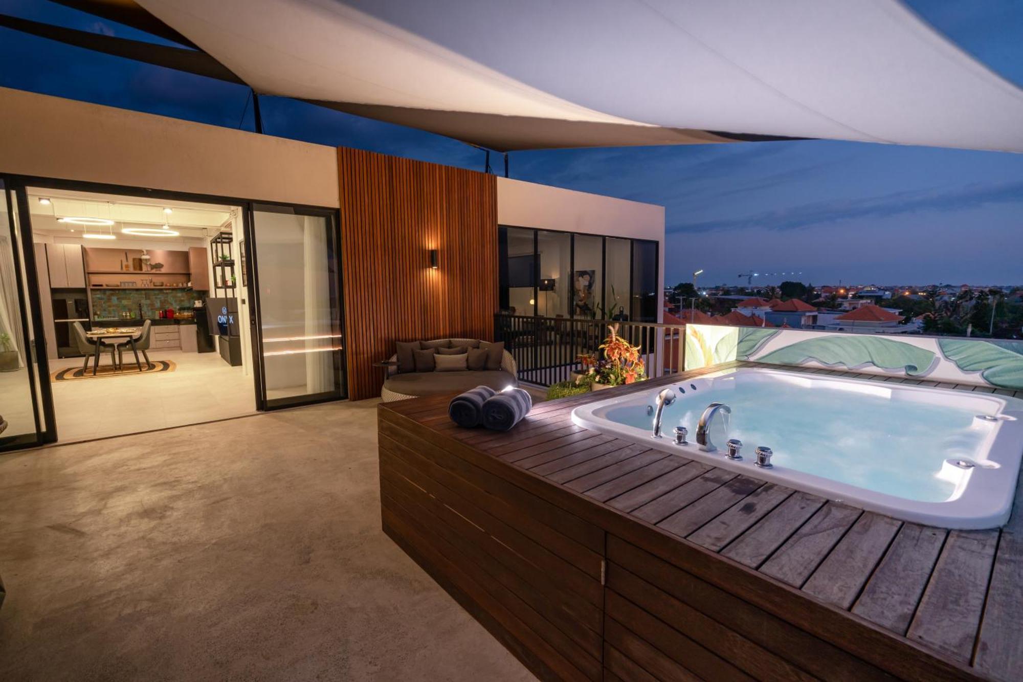 Onyx Beach Hotel Canggu Dış mekan fotoğraf
