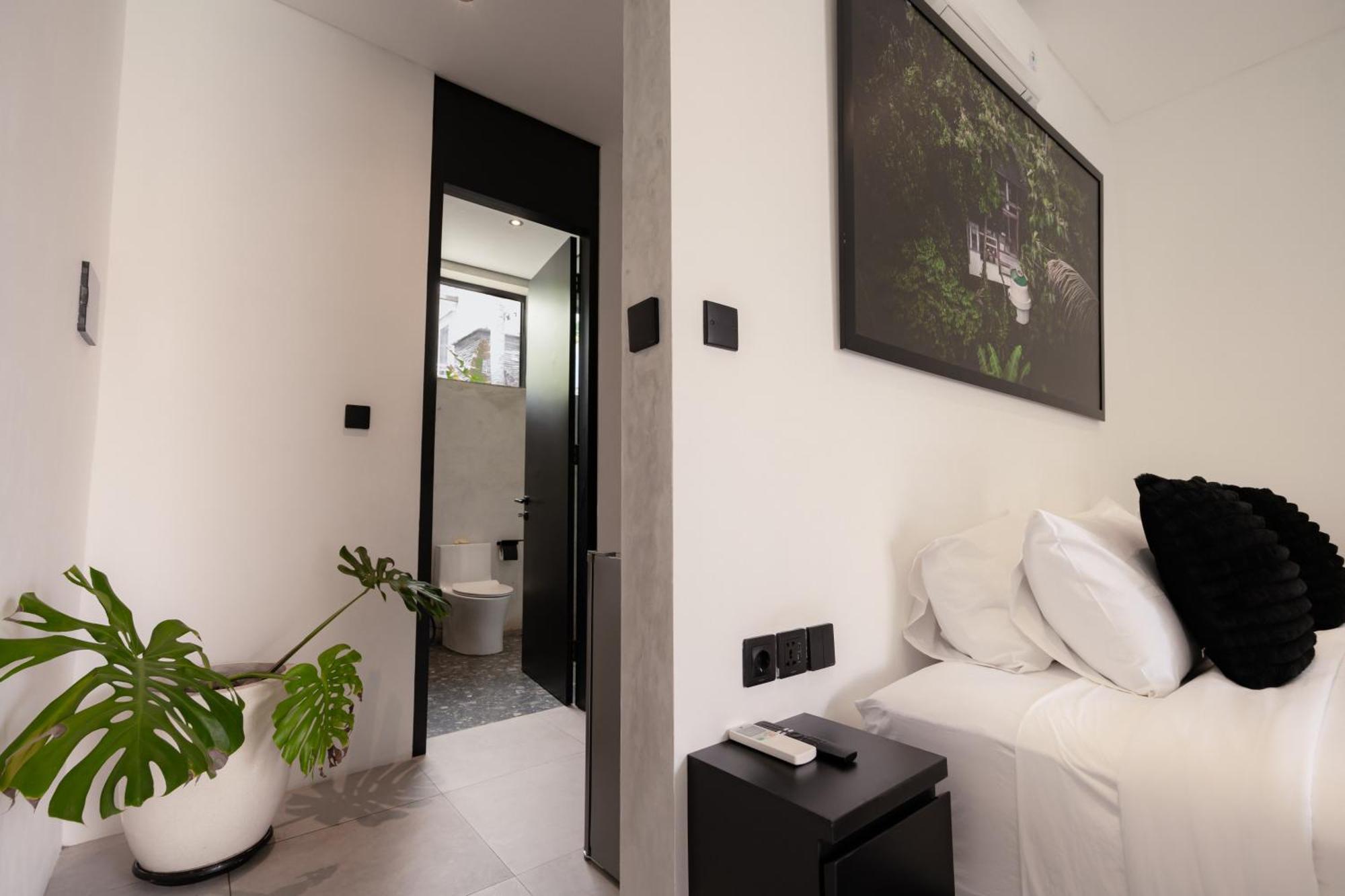 Onyx Beach Hotel Canggu Oda fotoğraf